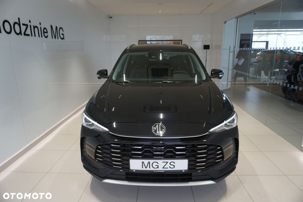 MG ZS - 6