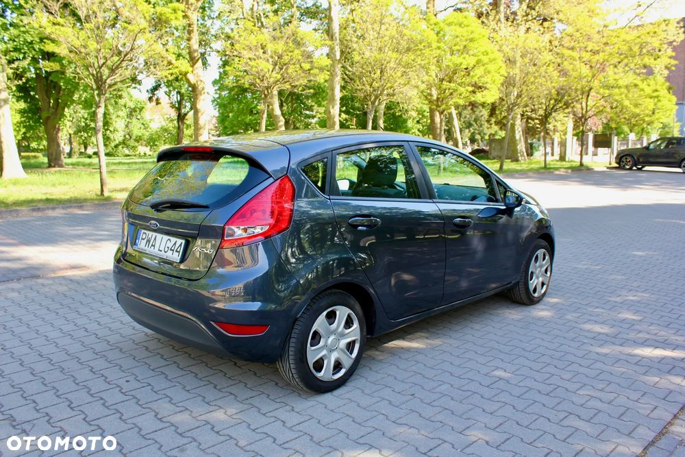 Ford Fiesta - 7