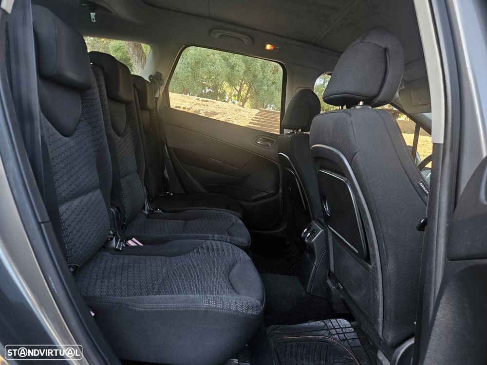 Peugeot 308 SW - 27
