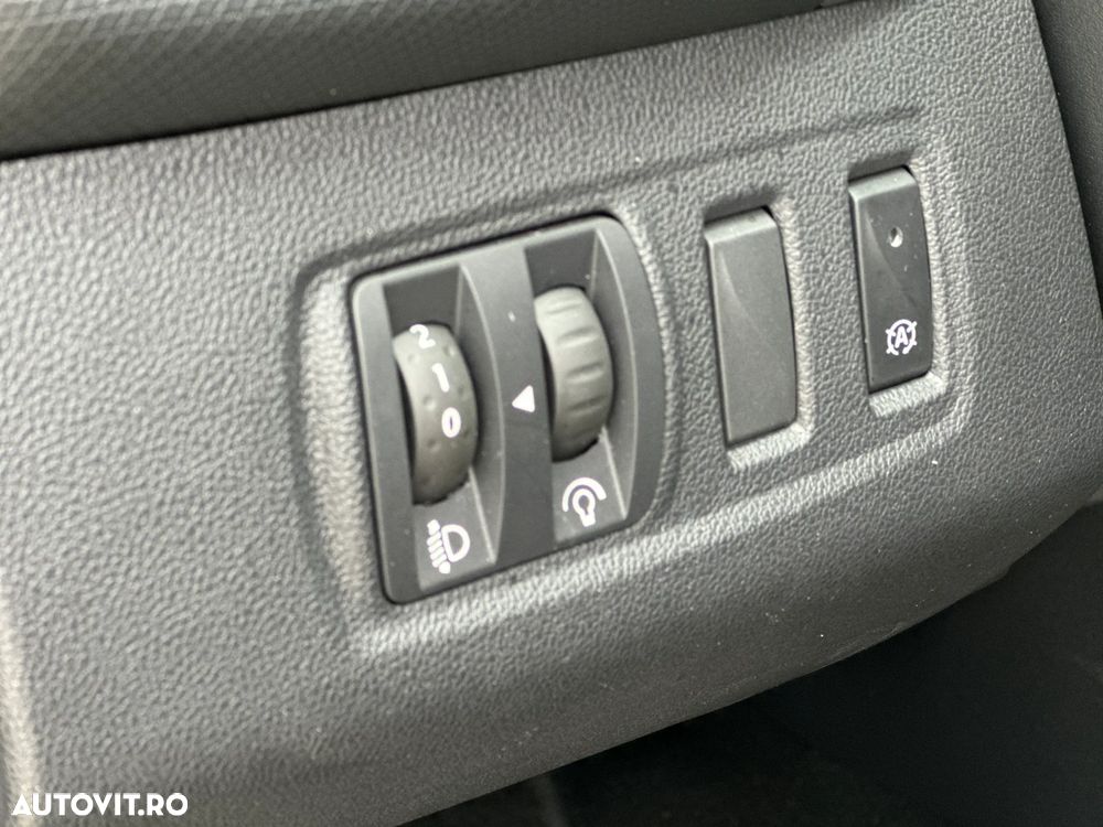 Renault Clio (Energy) TCe 90 Start & Stop LIMITED - 11