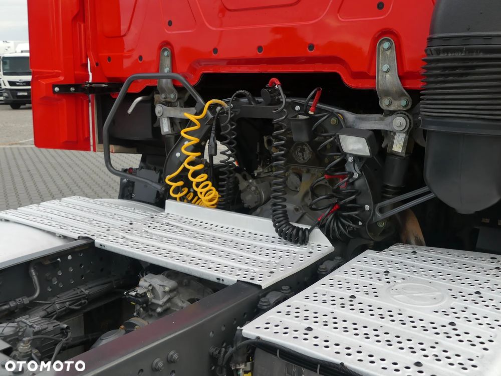 Mercedes-Benz ACTROS 1845 / EURO 6 / AUTOMAT / STANDARD / BIG SPACE / - 16