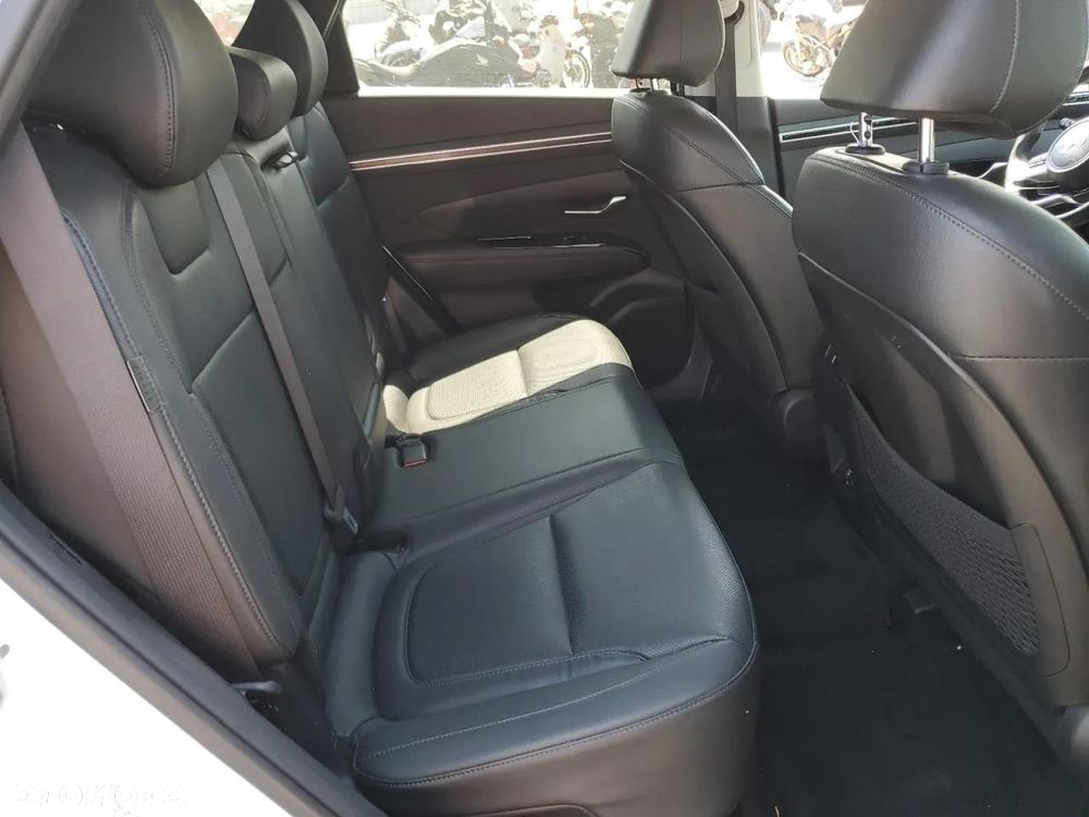 Hyundai Tucson - 11