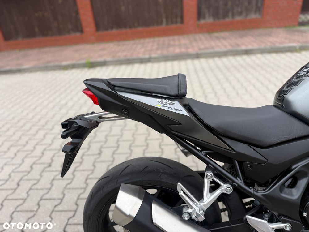 Honda CB - 10
