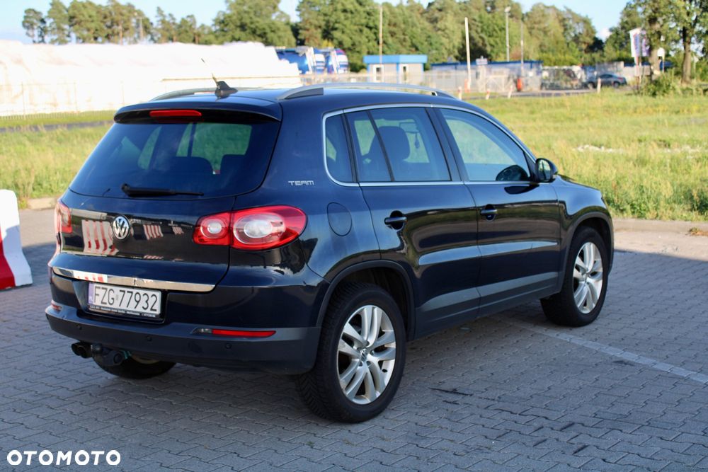 Volkswagen Tiguan - 16