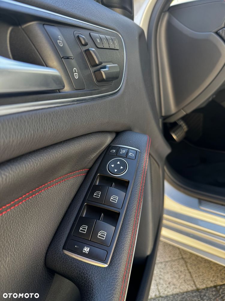 Mercedes-Benz Klasa A 250 4-Matic Sport - 36