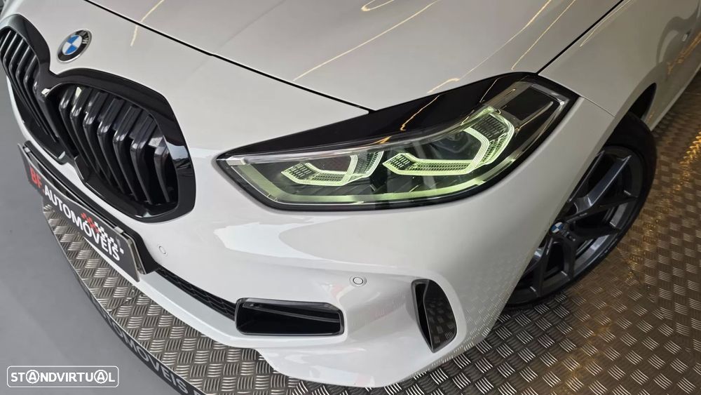BMW 118 i Pack Desportivo M Auto - 24