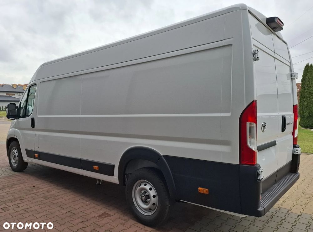 Toyota Proace Max - 11