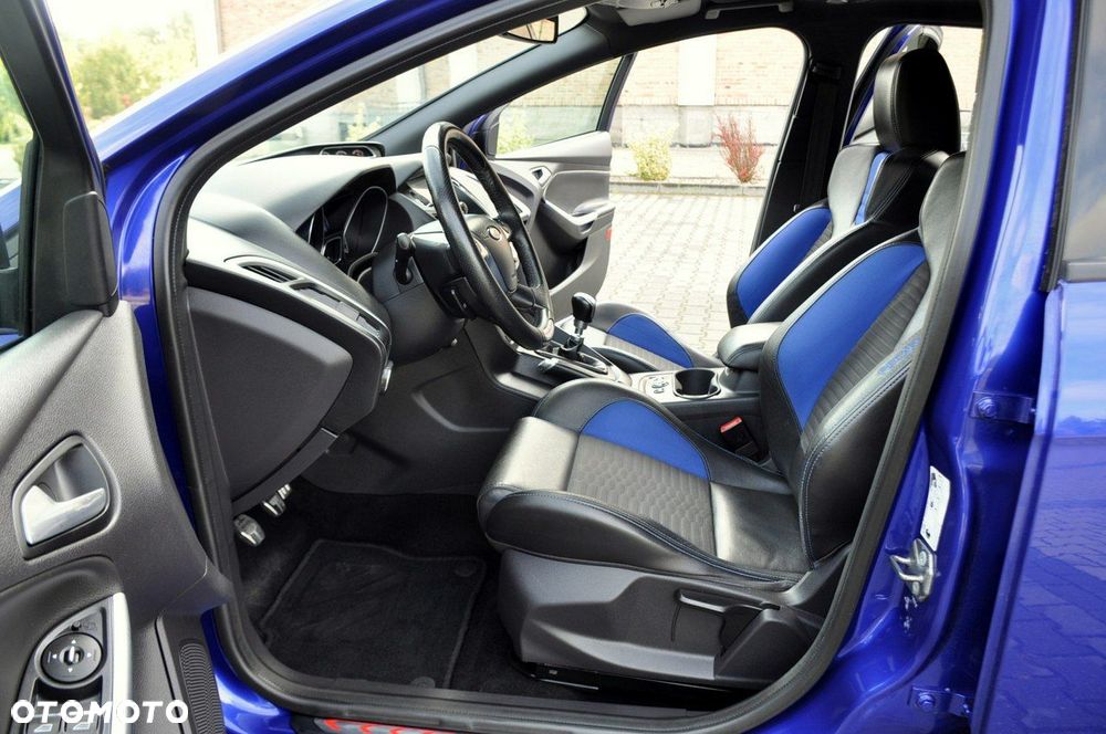 Ford Focus - 22