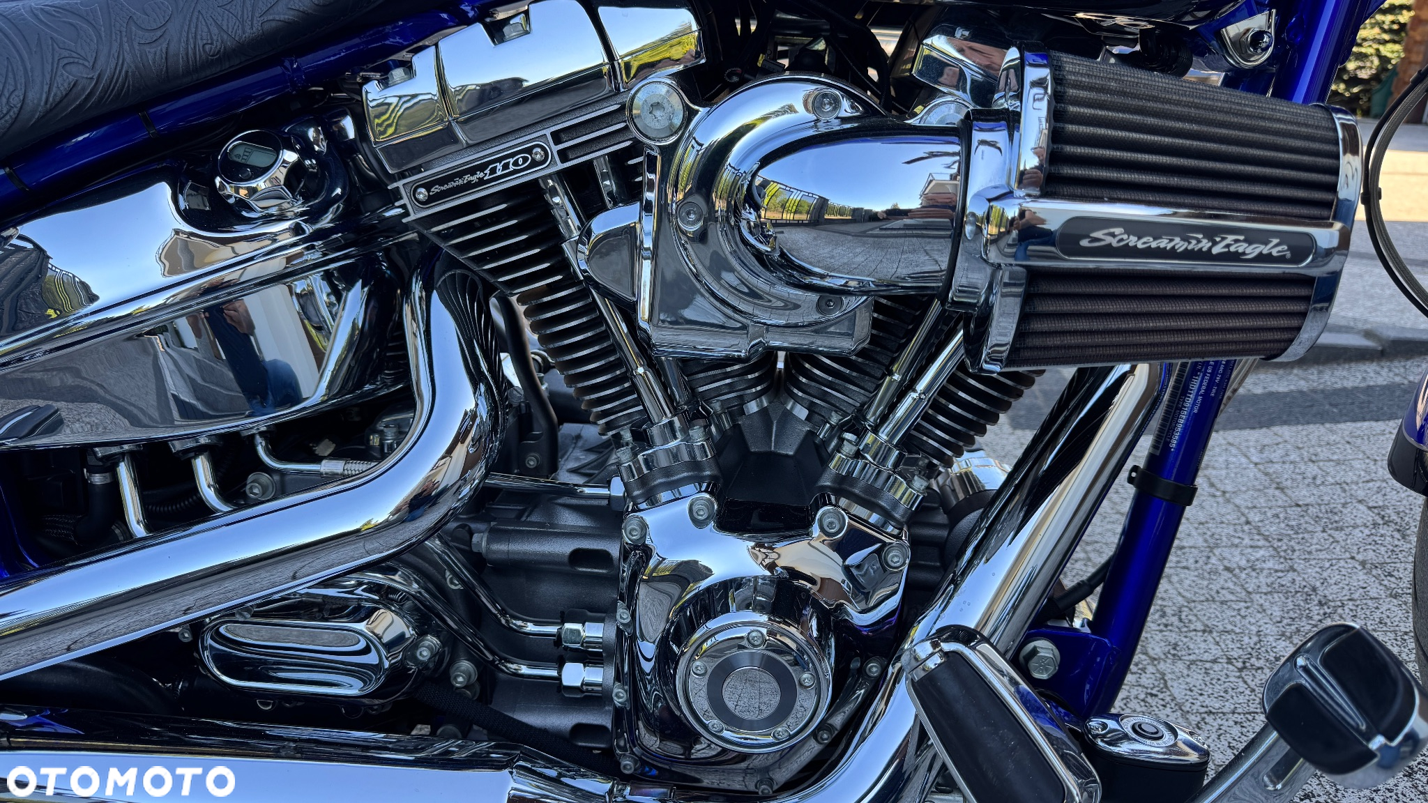 Harley-Davidson Softail Breakout - 29