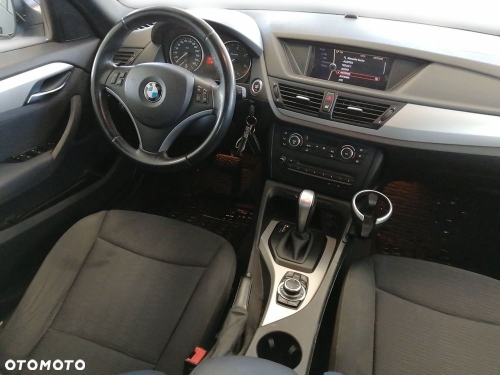 BMW X1 xDrive18d Sport Line - 8