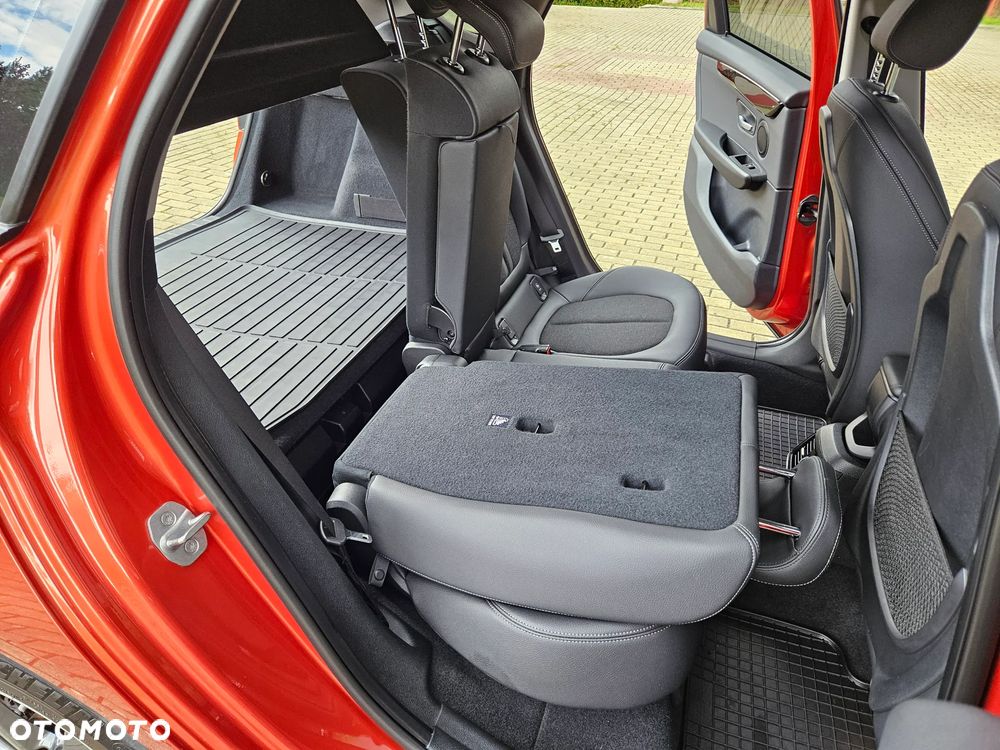 BMW Seria 2 218d Luxury Line - 28