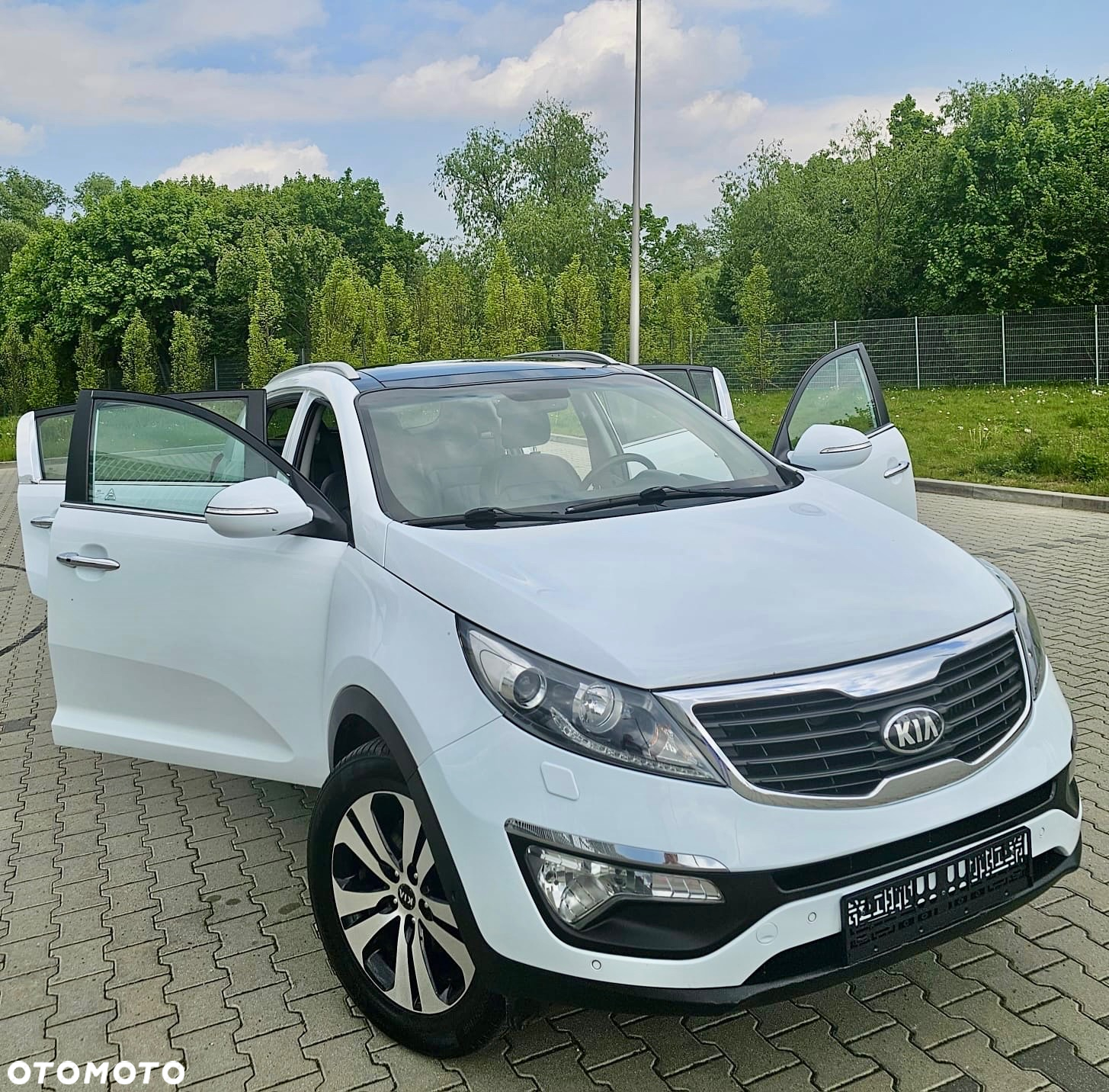 Kia Sportage 1.7 CRDI 2WD Dream-Team Edition - 2