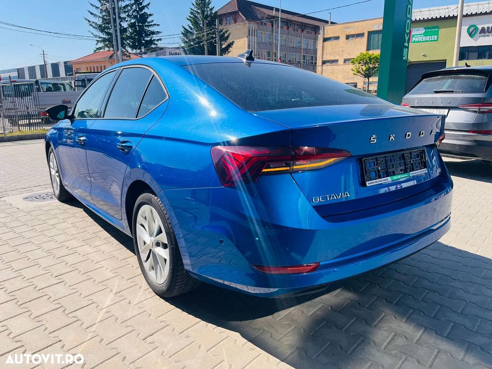 Skoda Octavia 1.5 TSI DSG MHEV Style - 4