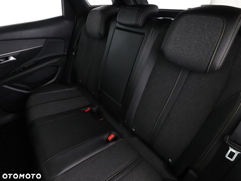 Peugeot 3008 1.6 PureTech GPF GT Line S&S EAT8 - 17