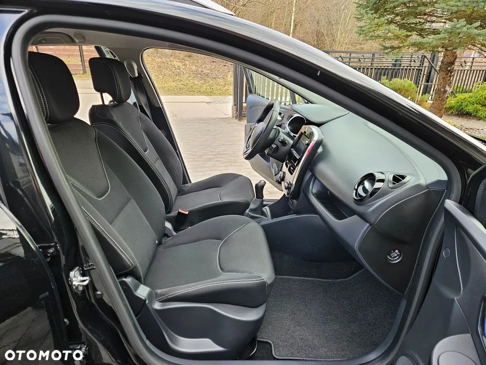 Renault Clio - 12