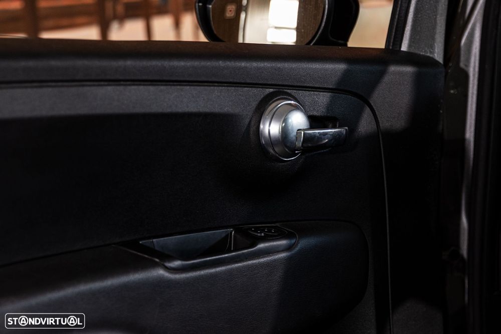 Fiat 500C 1.0 Hybrid Connect - 14