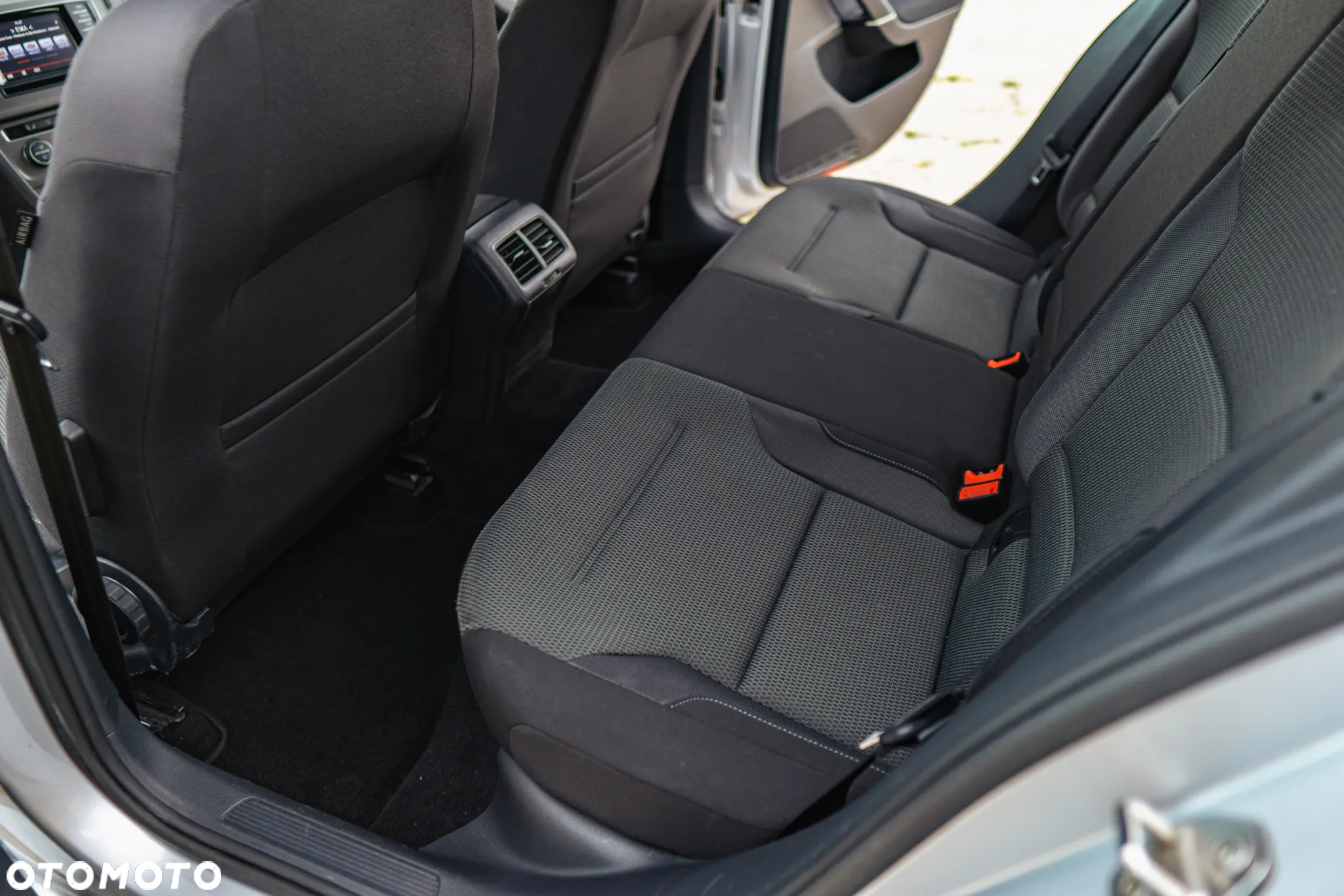 Volkswagen Golf 1.4 TSI Comfortline - 24