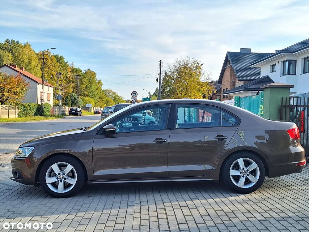 Volkswagen Jetta 1.2 TSI Comfortline Perfectline - 21