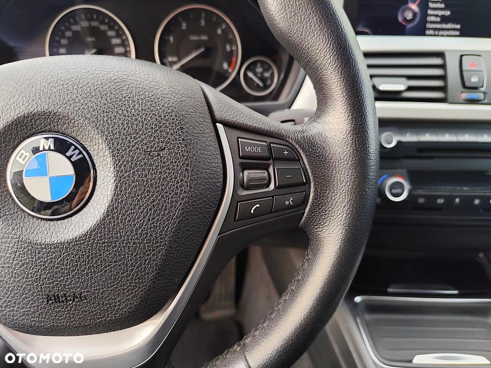 BMW Seria 3 - 35