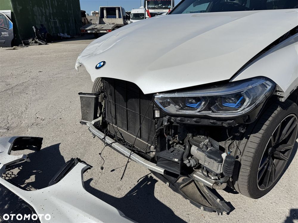 BMW X5 M50i - 13