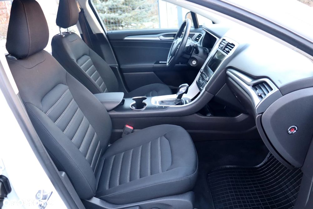 Ford Mondeo 2.0 TDCi Trend PowerShift - 29