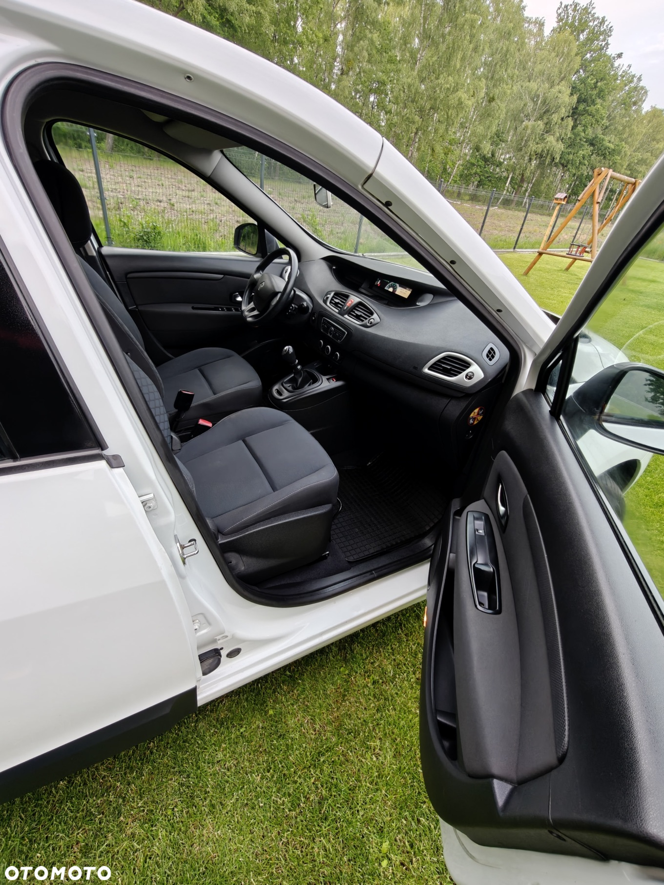 Renault Scenic 1.6 16V 110 Authentique - 13