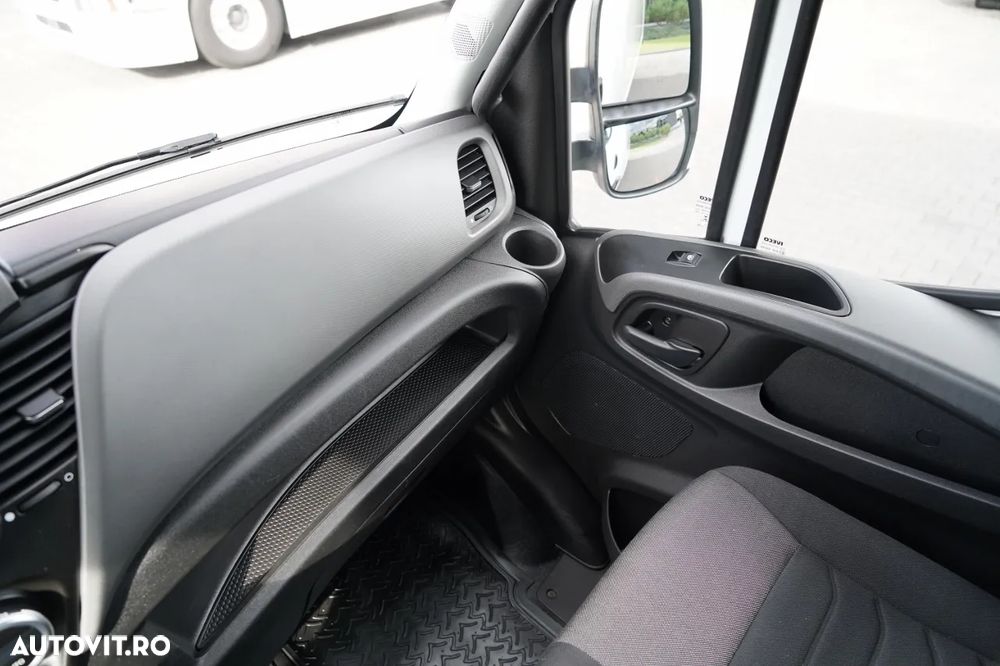 Iveco DAILY 35-180 / CONTAINER / AUTOMAT HI-MATIC / TWIN / 2022 / IMPORTAT - 29