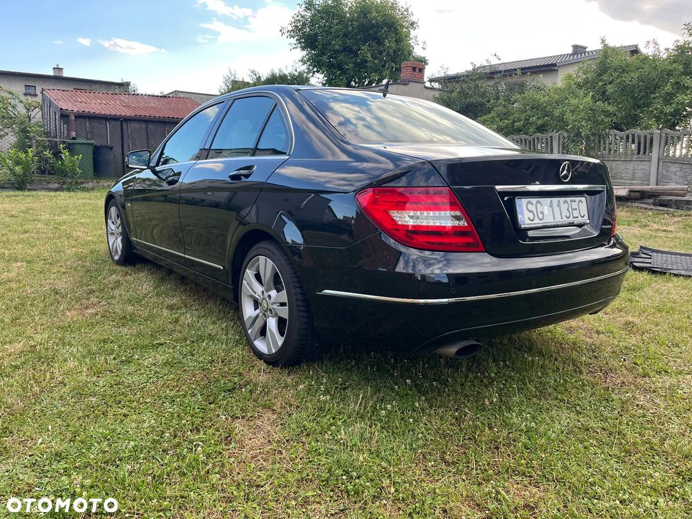 Mercedes-Benz Klasa C 250 CGI BlueEff Avantgarde - 7