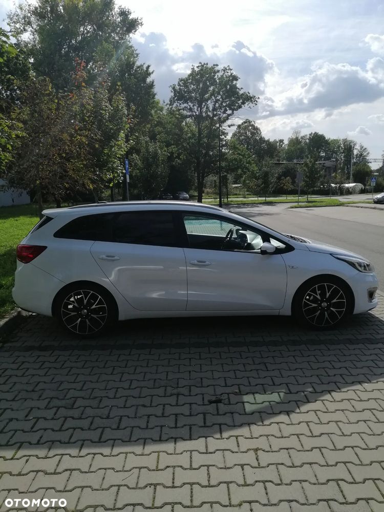 Kia Ceed Cee'd 1.6 GDI M - 5