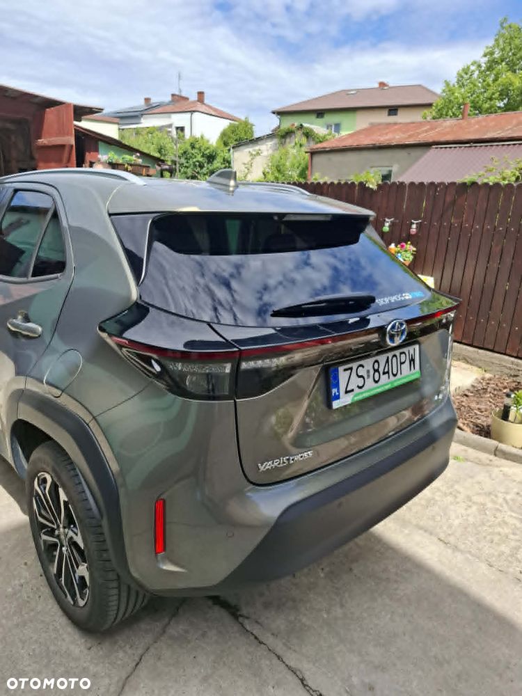 Toyota Yaris Cross Hybrid 1.5 Comfort 4x4 - 3