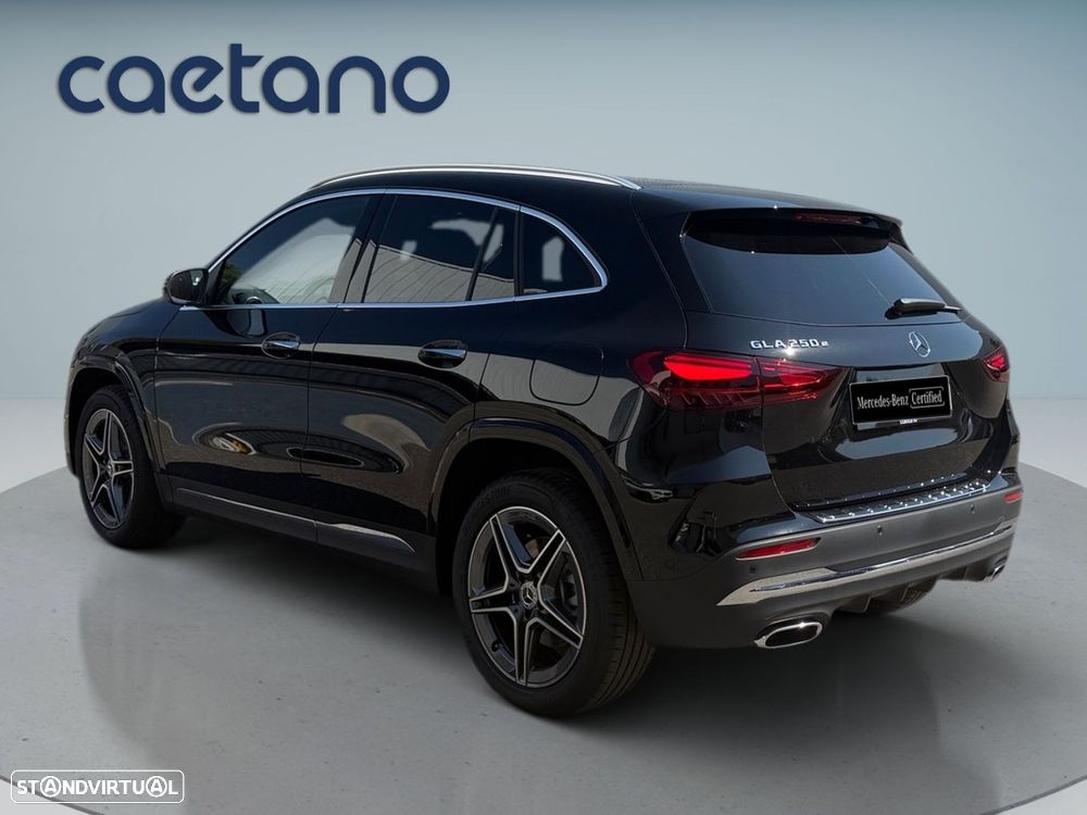 Mercedes-Benz GLA 250 e AMG Line - 2