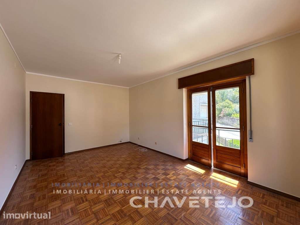 Apartamento T3 com arrecadação e vistas para o Castelo de Tomar e M... - Grande imagem: 3/30