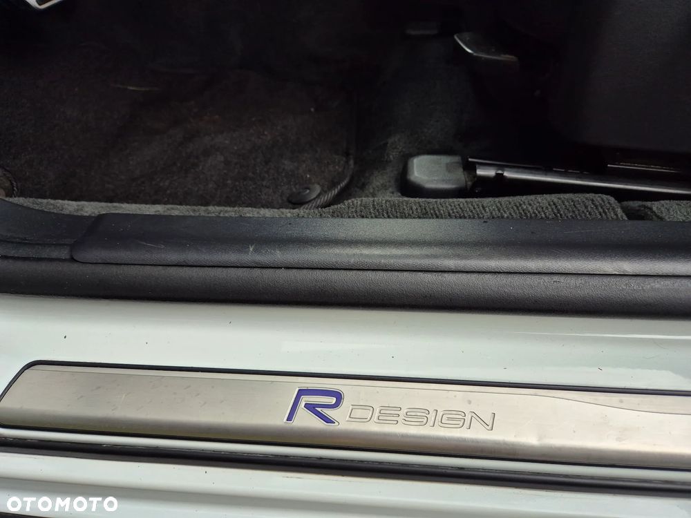Volvo V60 D4 Drive-E R-Design Momentum - 24