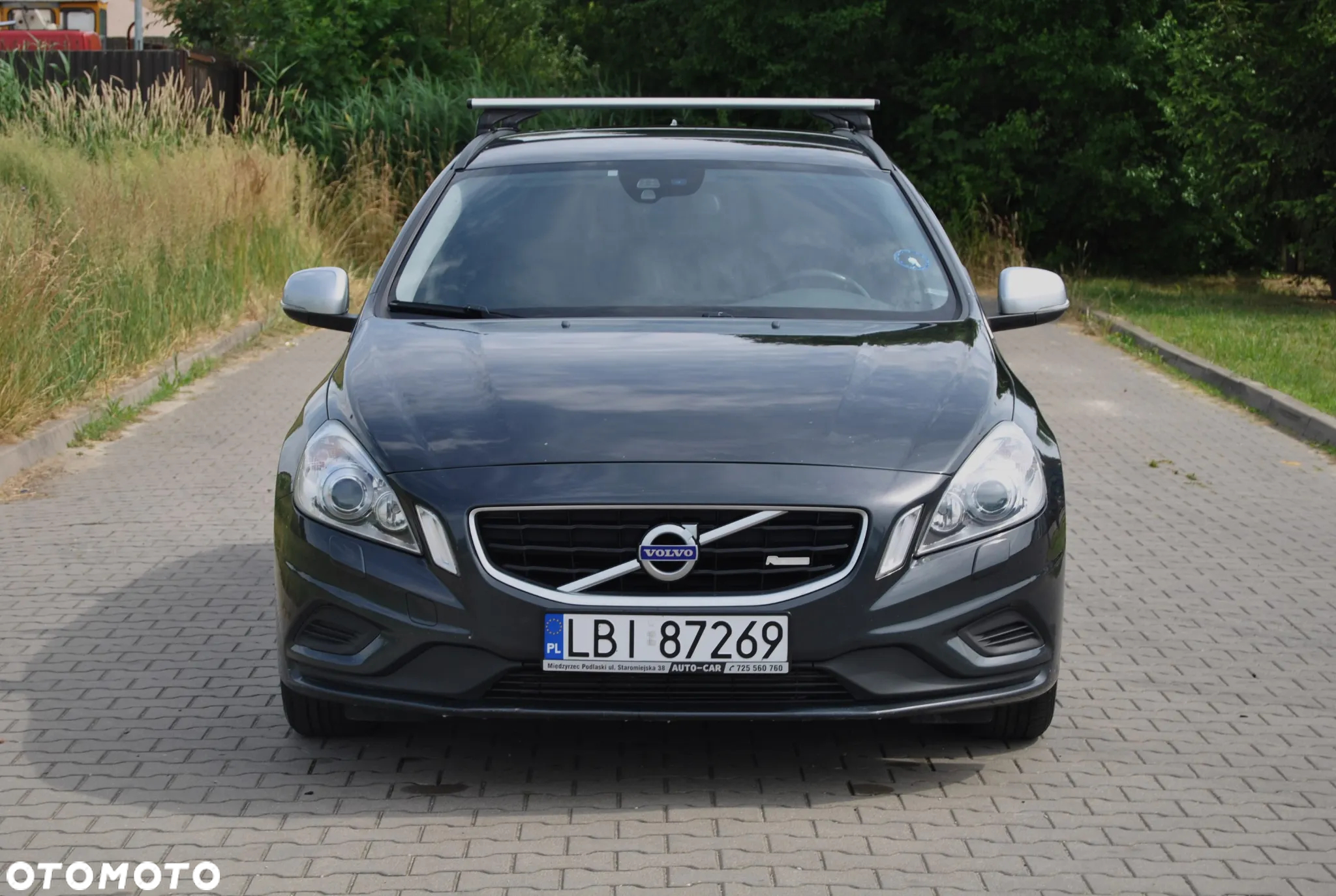 Volvo V60 D2 R-Design - 17
