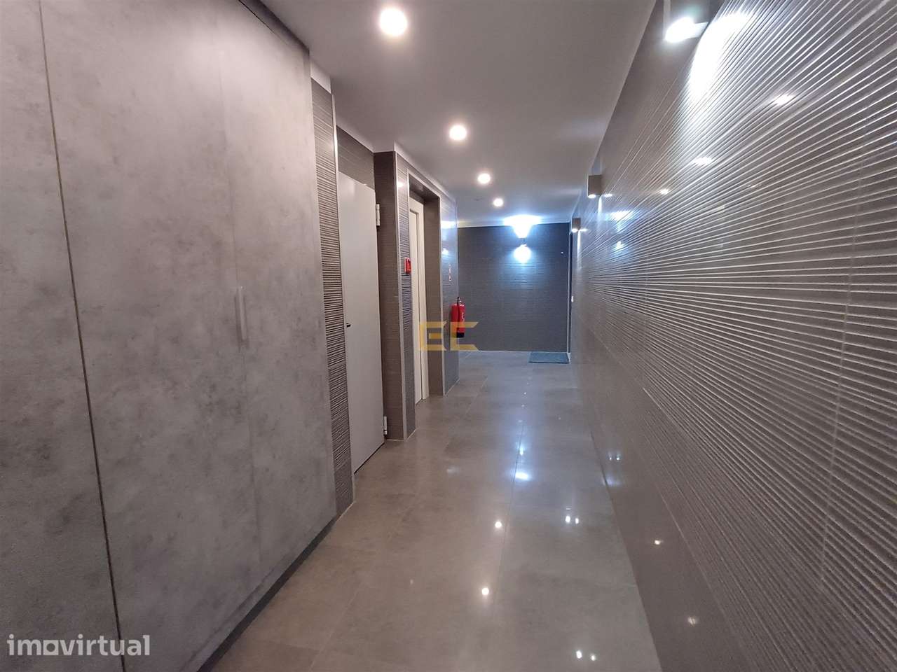 Apartamento T3 novo, com garagem, para venda na Figueira da Foz- Buarc - Grande imagem: 3/48