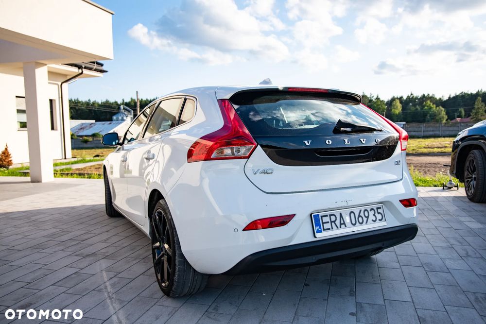 Volvo V40 D2 Momentum - 7