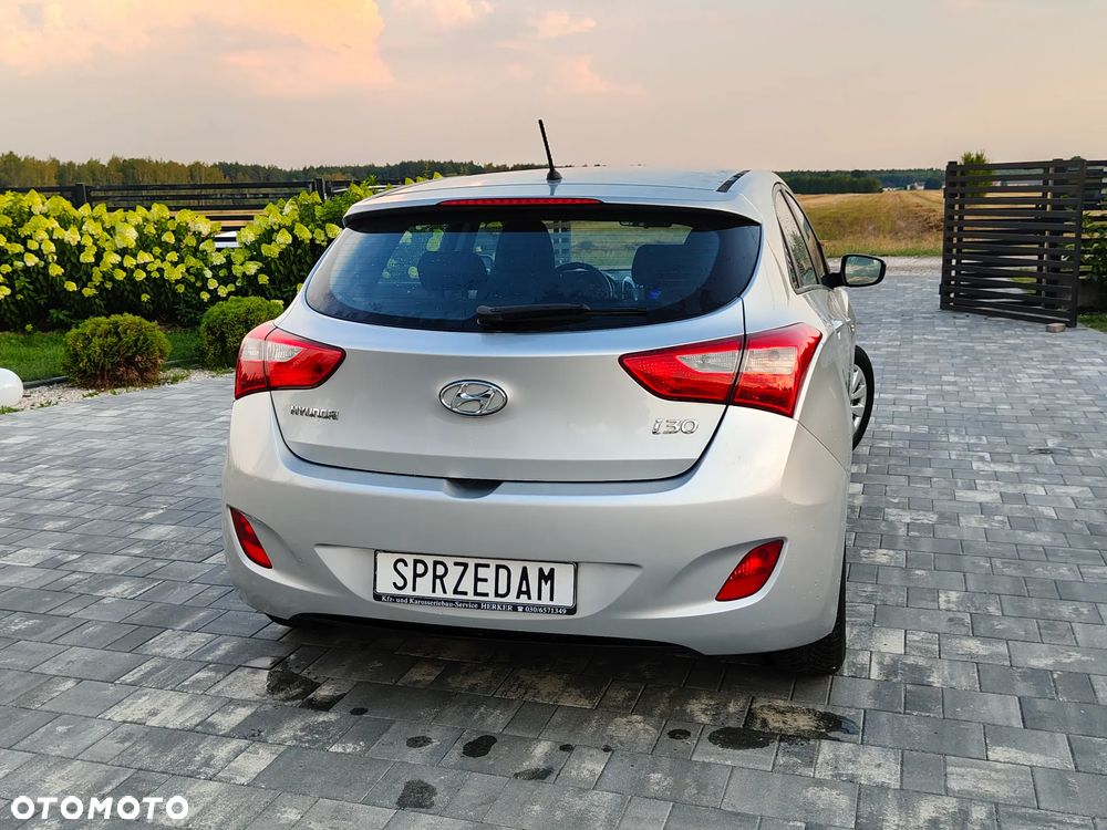 Hyundai i30 blue 1.4 Classic - 8