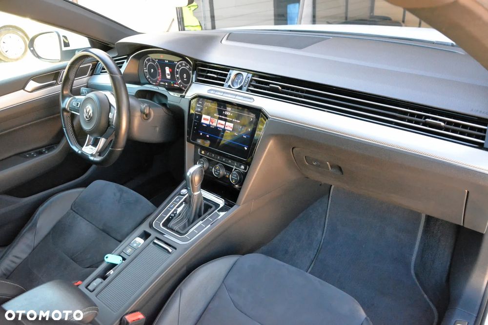Volkswagen Arteon 2.0 TDI SCR R-Line DSG - 15