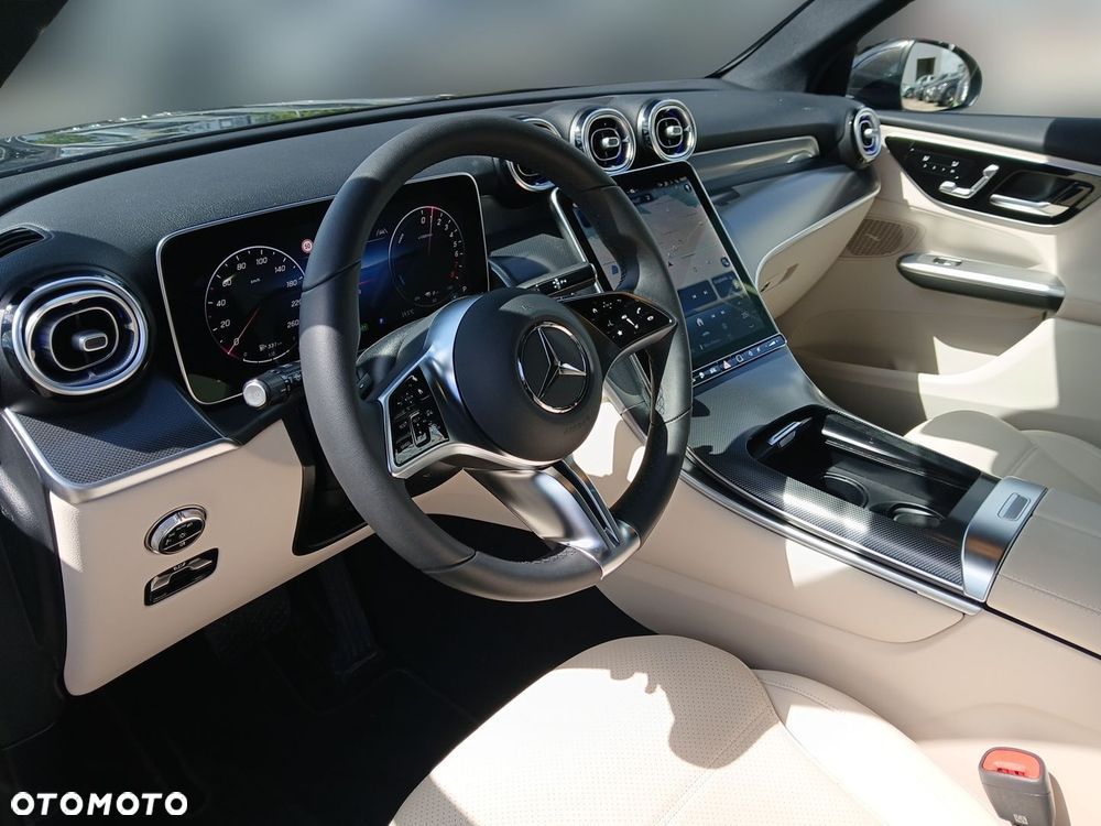 Mercedes-Benz GLC 300 e 4Matic 9G-TRONIC Avantgarde Advanced - 20