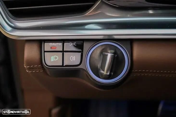 Porsche Panamera 4 E-Hybrid - 15
