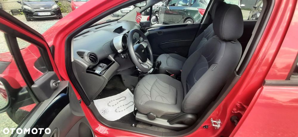 Chevrolet Spark - 25