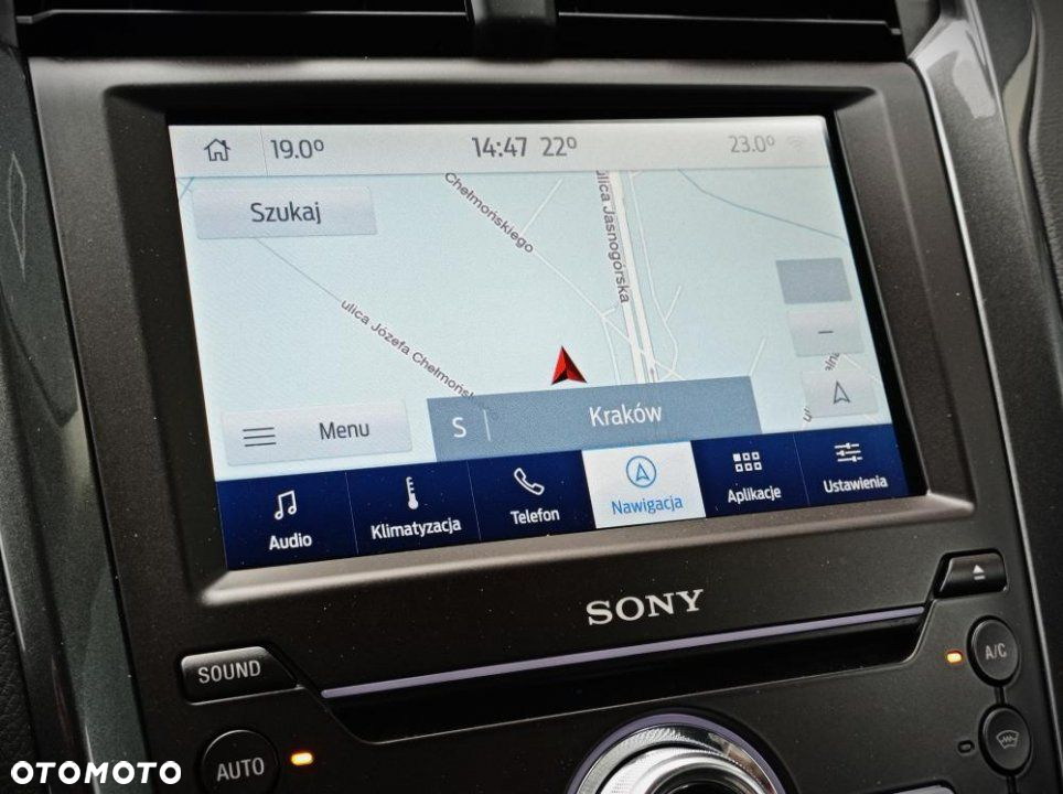 Ford Mondeo - 38