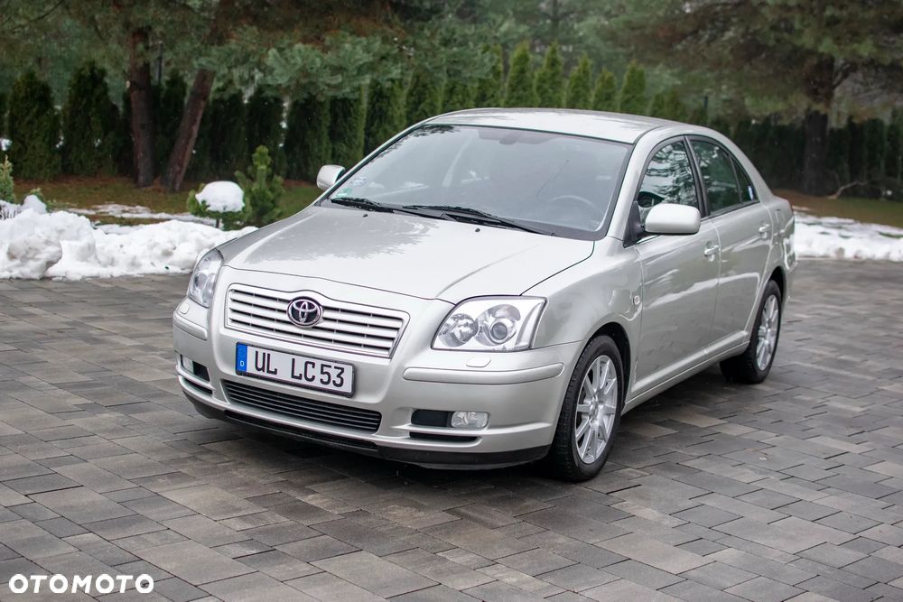 Toyota Avensis - 9