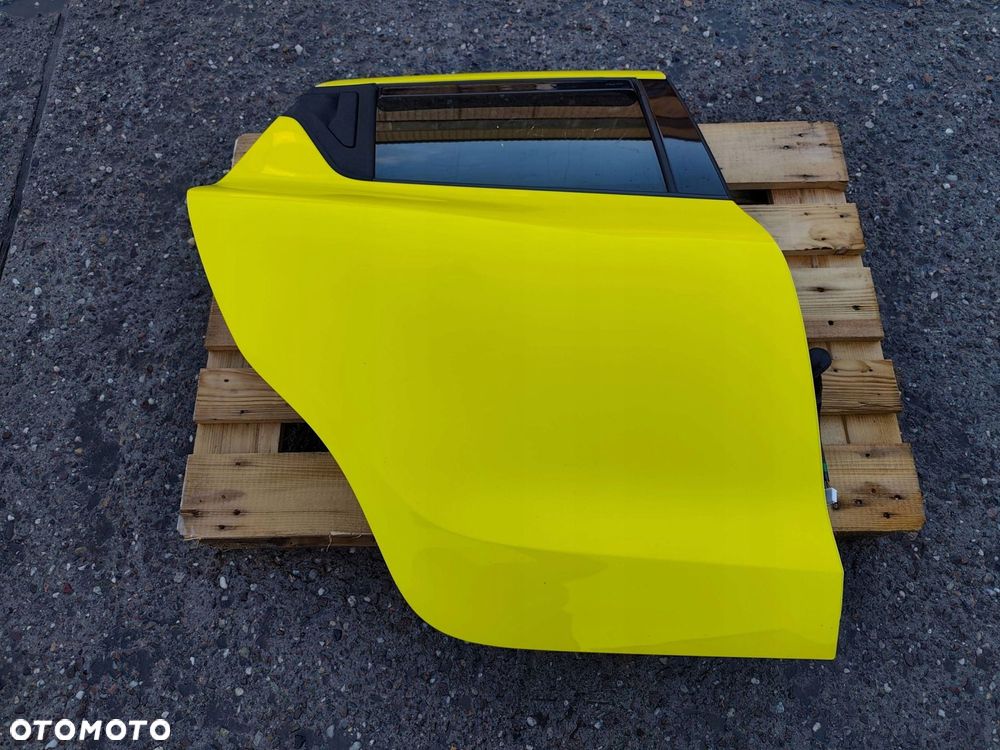 SUZUKI SWIFT MK8 DRZWI PRAWE TYLNE ZFT C12 - 1