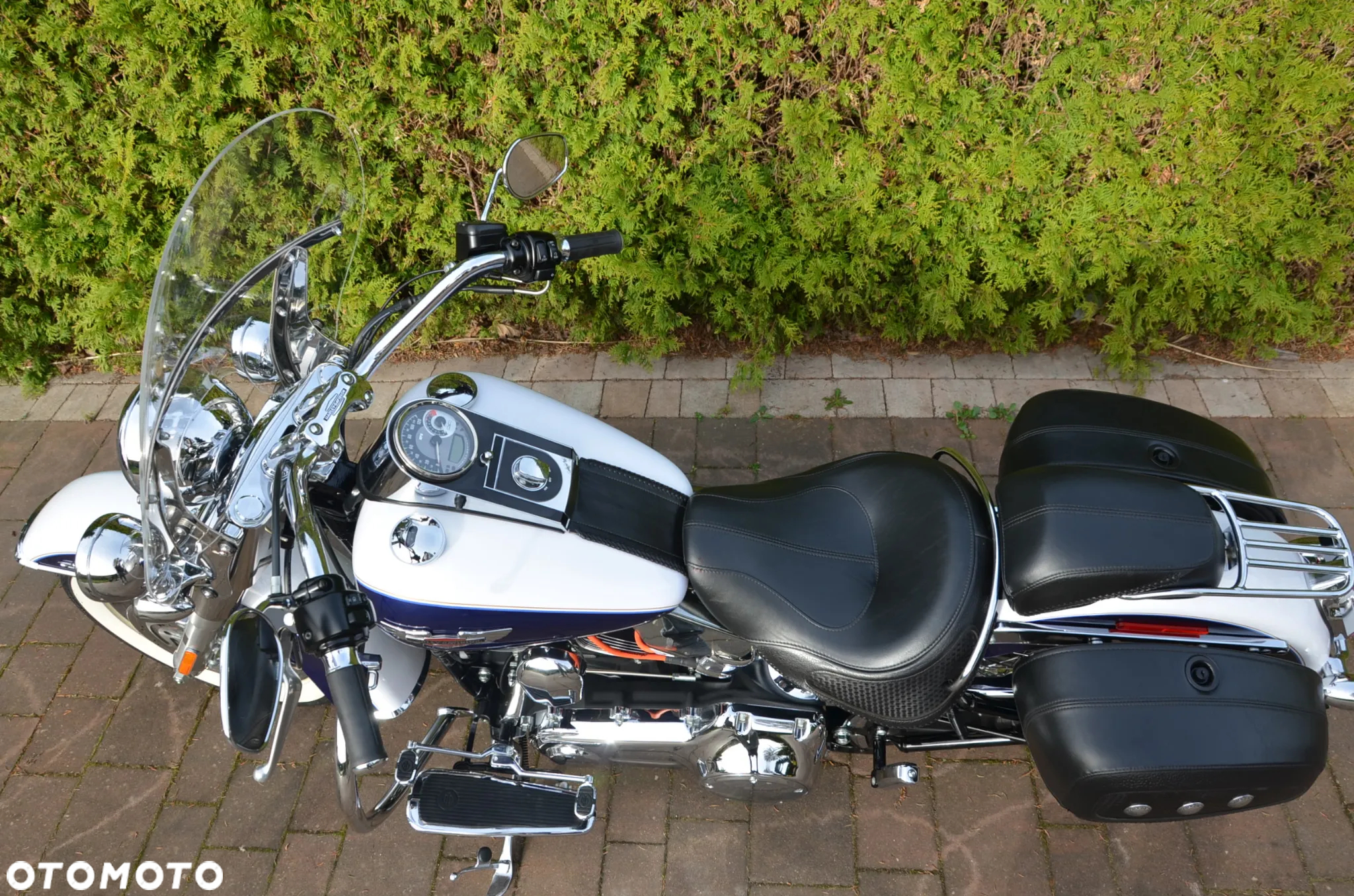 Harley-Davidson Softail Deluxe - 10