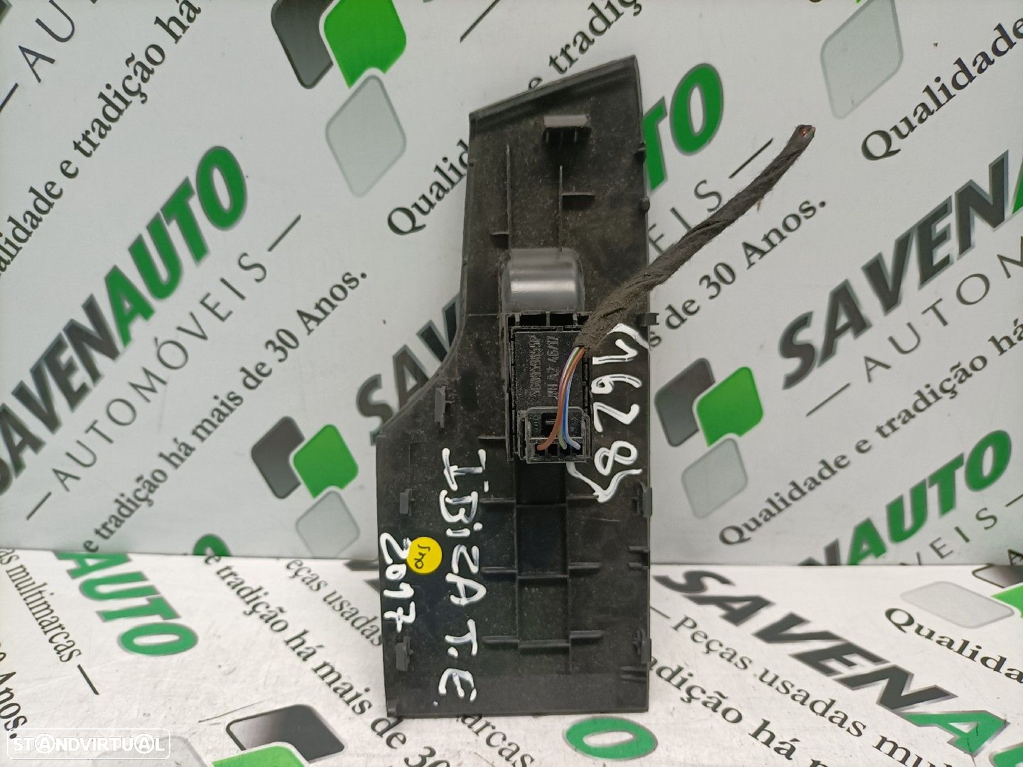 Botão / Botões / Comutador Vidro Esq Seat Ibiza V (Kj1) - 2