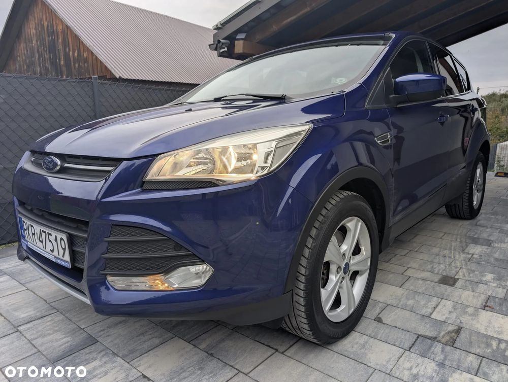 Ford Escape 2.0 EcoBoost AWD Titanium - 4