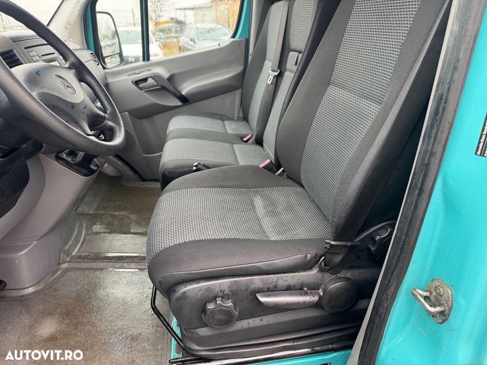 Mercedes-Benz Sprinter (BlueTec) 906.211 - 6