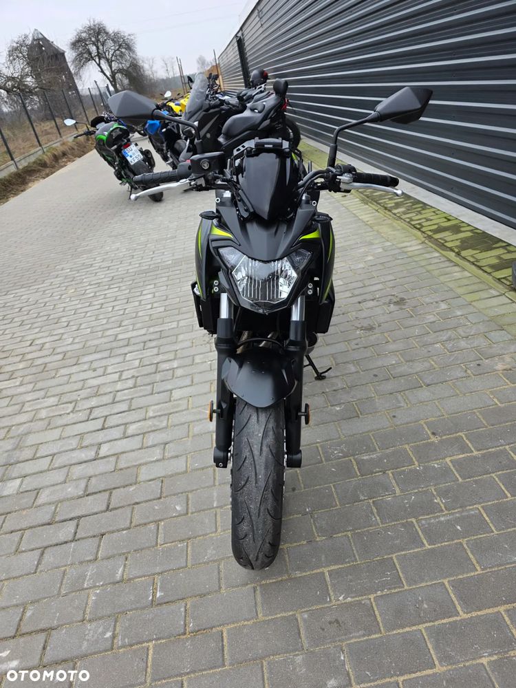 Kawasaki Z 650 - 24