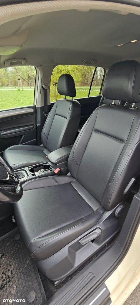Volkswagen Touran 2.0 TDI SCR DSG Comfortline - 6